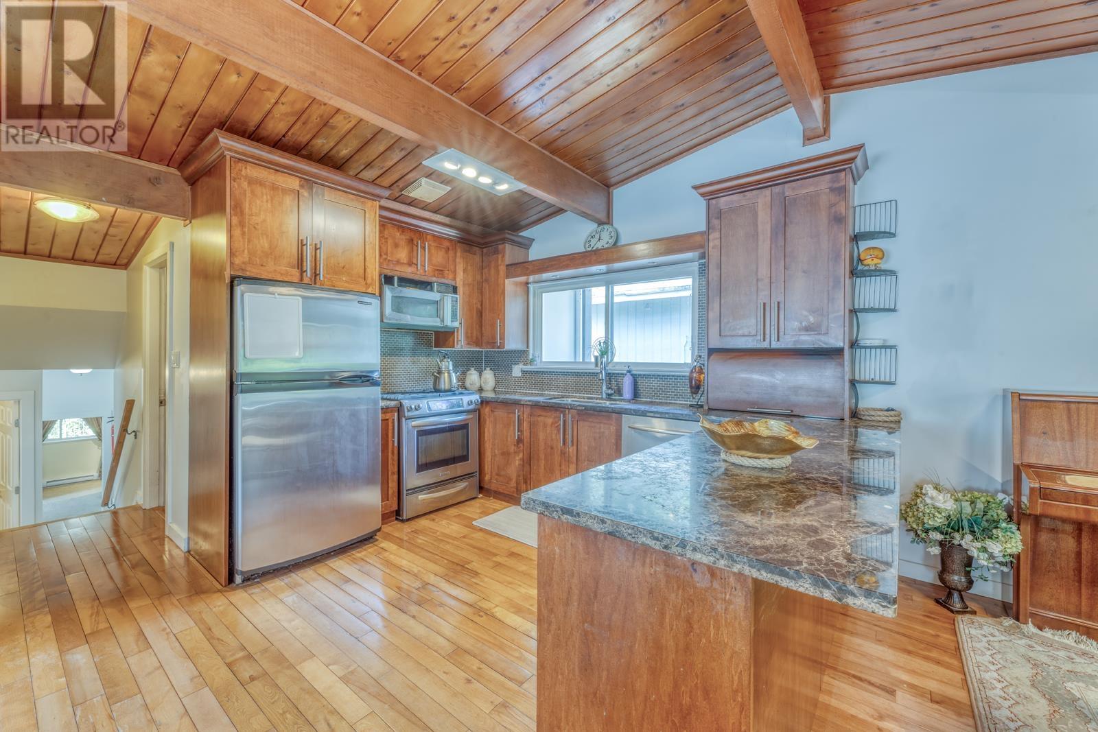 Photo 10 of 3410 Mount Seymour Parkway, North Vancouver BC