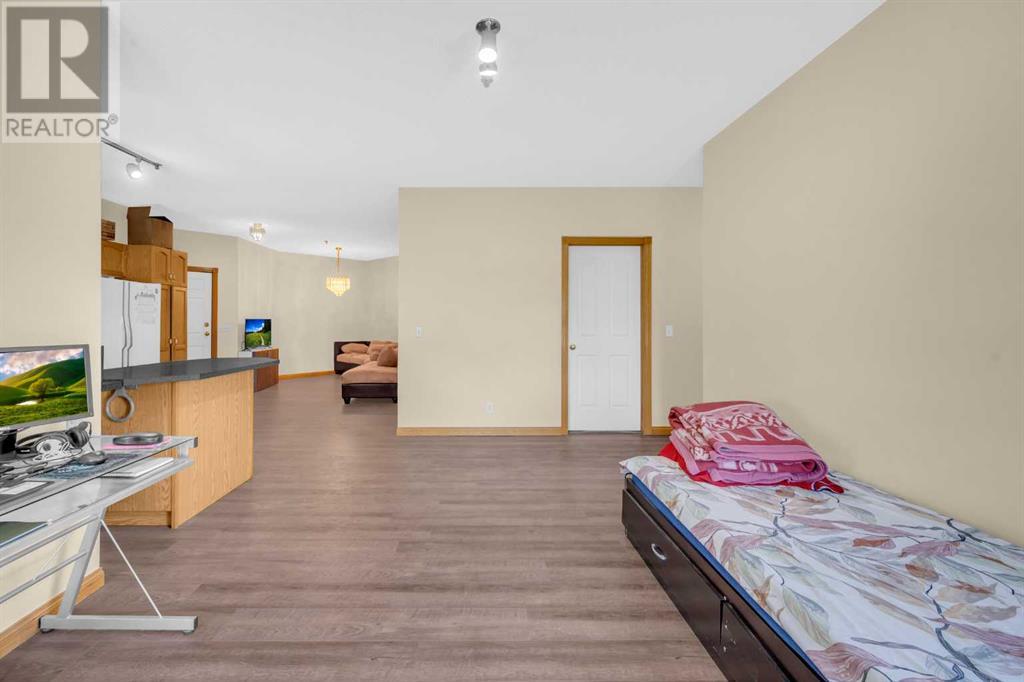 Single Family House Loft for Sale in    Avenue NE Mayland Heights Calgary 