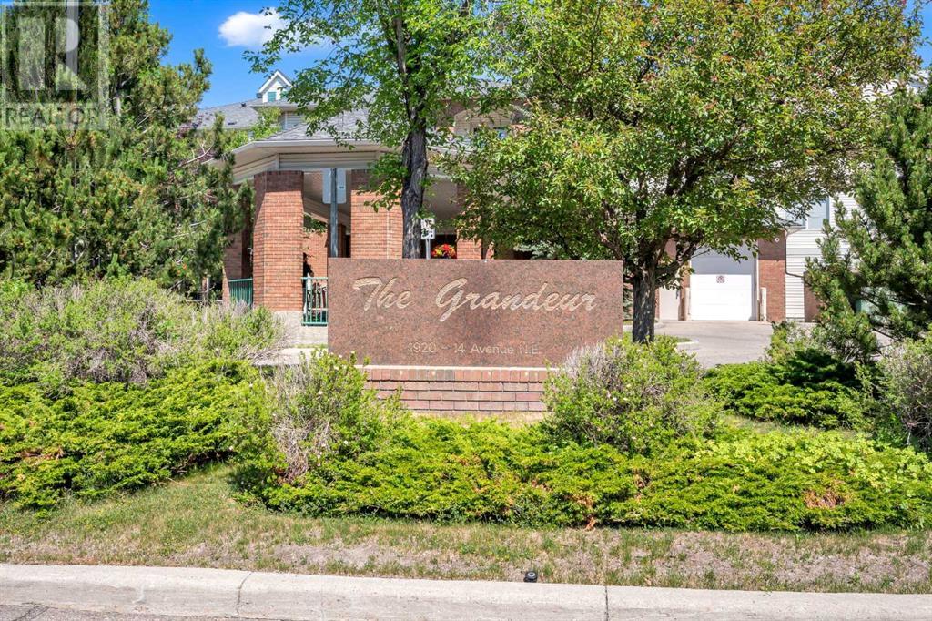 Single Family House Loft for Sale in    Avenue NE Mayland Heights Calgary 
