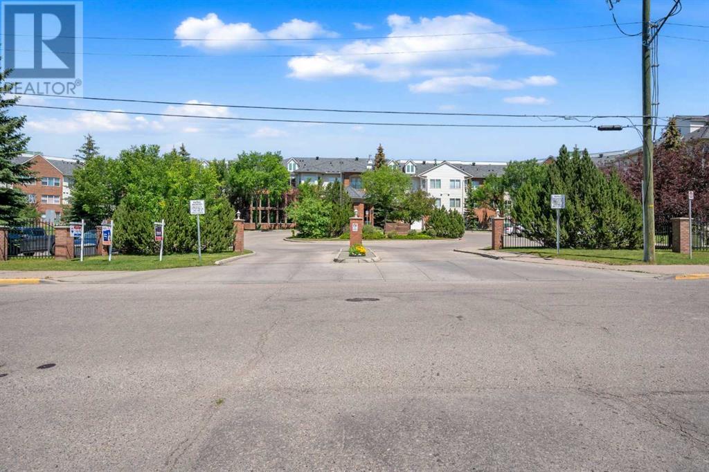 Single Family House Loft for Sale in    Avenue NE Mayland Heights Calgary 