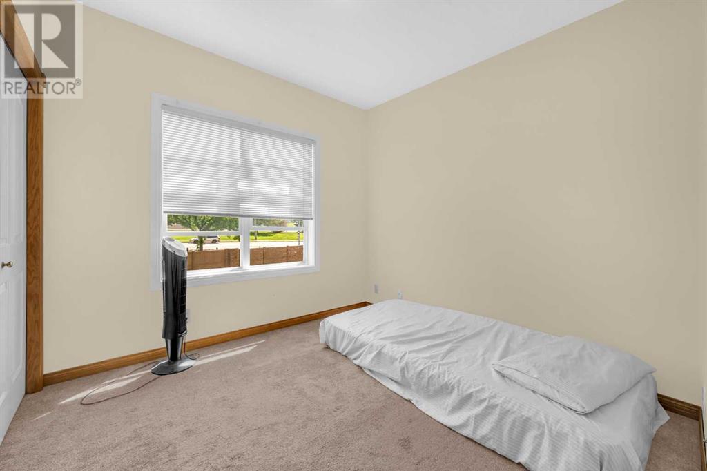 Single Family House Loft for Sale in    Avenue NE Mayland Heights Calgary 
