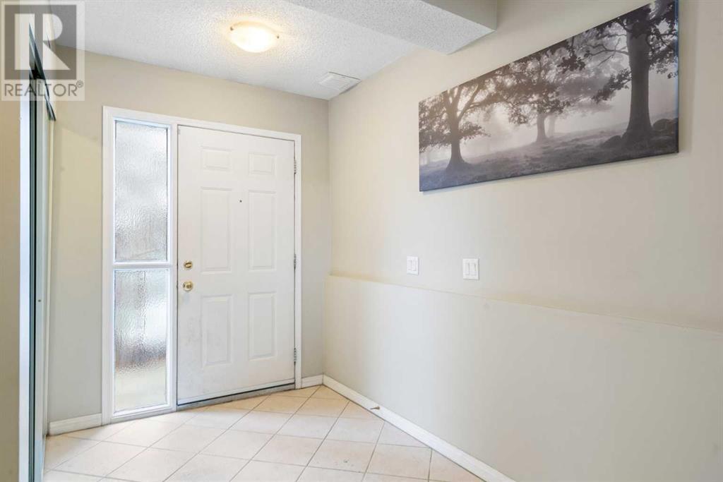 Single Family House for Sale in  Coachway Lane SW Coach Hill Calgary 