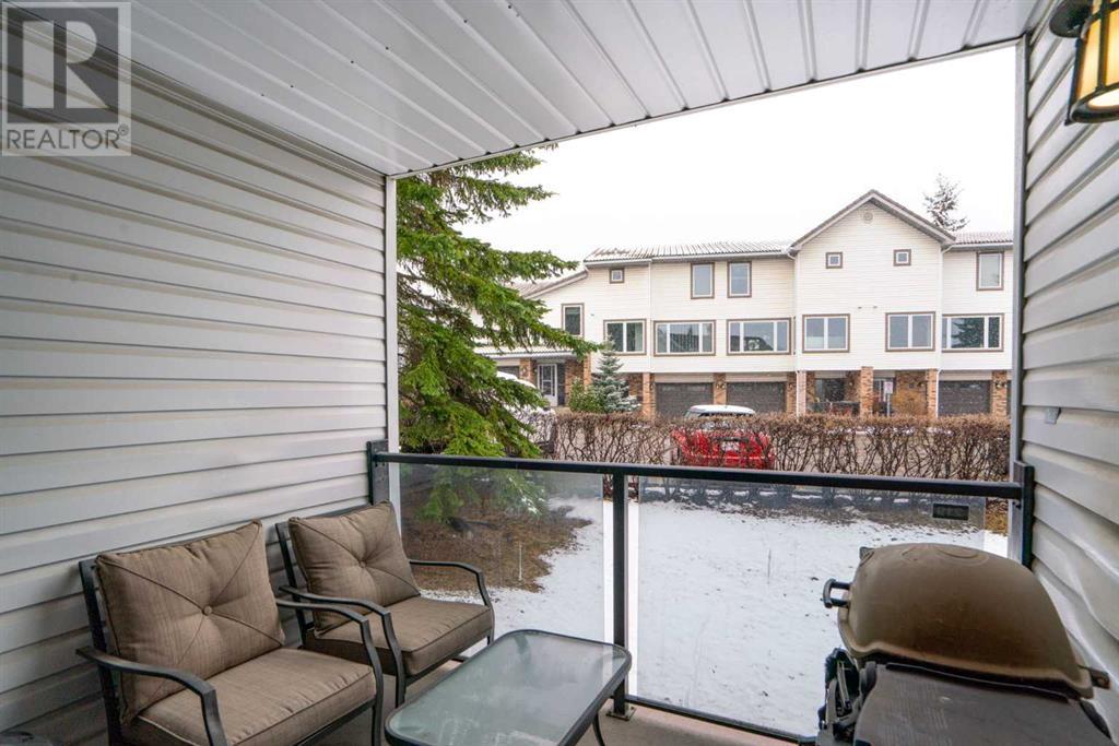 Single Family House for Sale in  Coachway Lane SW Coach Hill Calgary 
