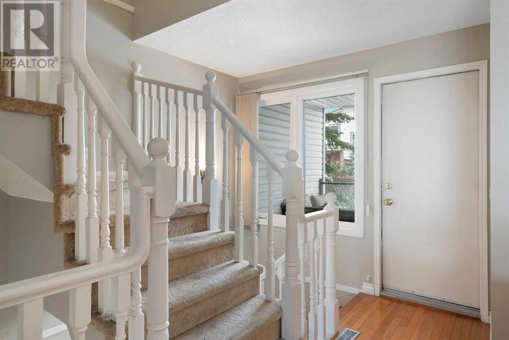 Single Family House for Sale in  Coachway Lane SW Coach Hill Calgary 