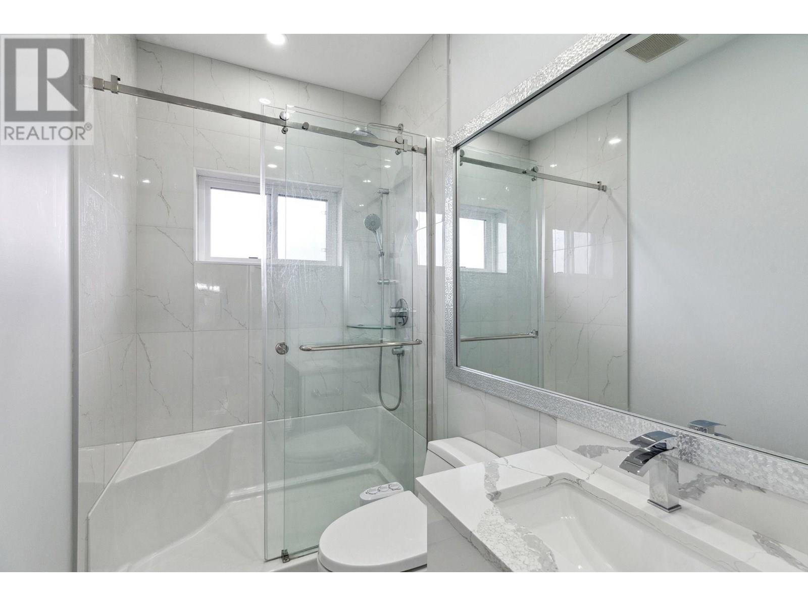 Photo 14 of 1137 Dansey Avenue, Coquitlam BC