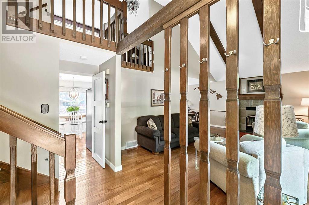 Single Family House 5 Level for Sale in  Lock Crescent Rosemont Okotoks 