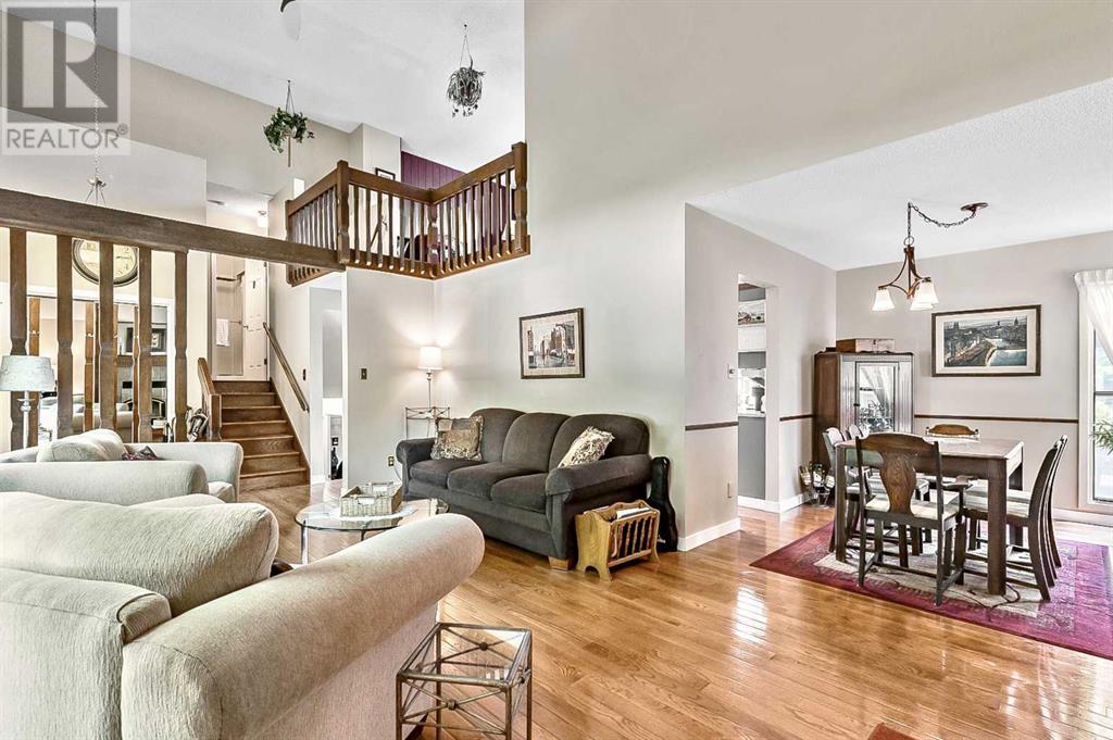 Single Family House 5 Level for Sale in  Lock Crescent Rosemont Okotoks 