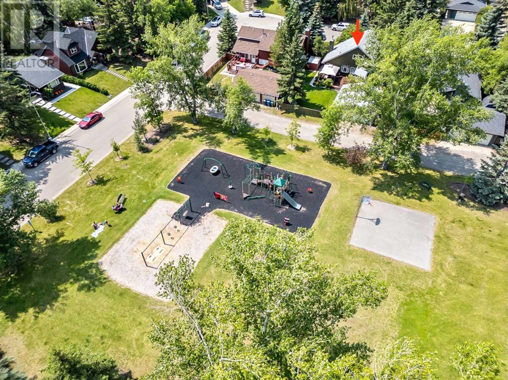 Single Family House 5 Level for Sale in  Lock Crescent Rosemont Okotoks 
