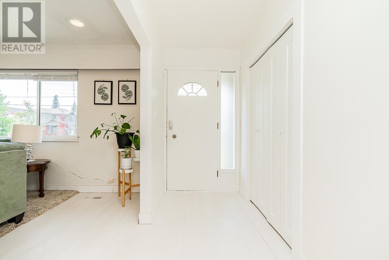 Photo 17 of 24084 102 Avenue, Maple Ridge BC