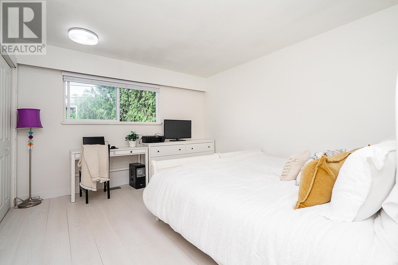 Photo 34 of 24084 102 Avenue, Maple Ridge BC