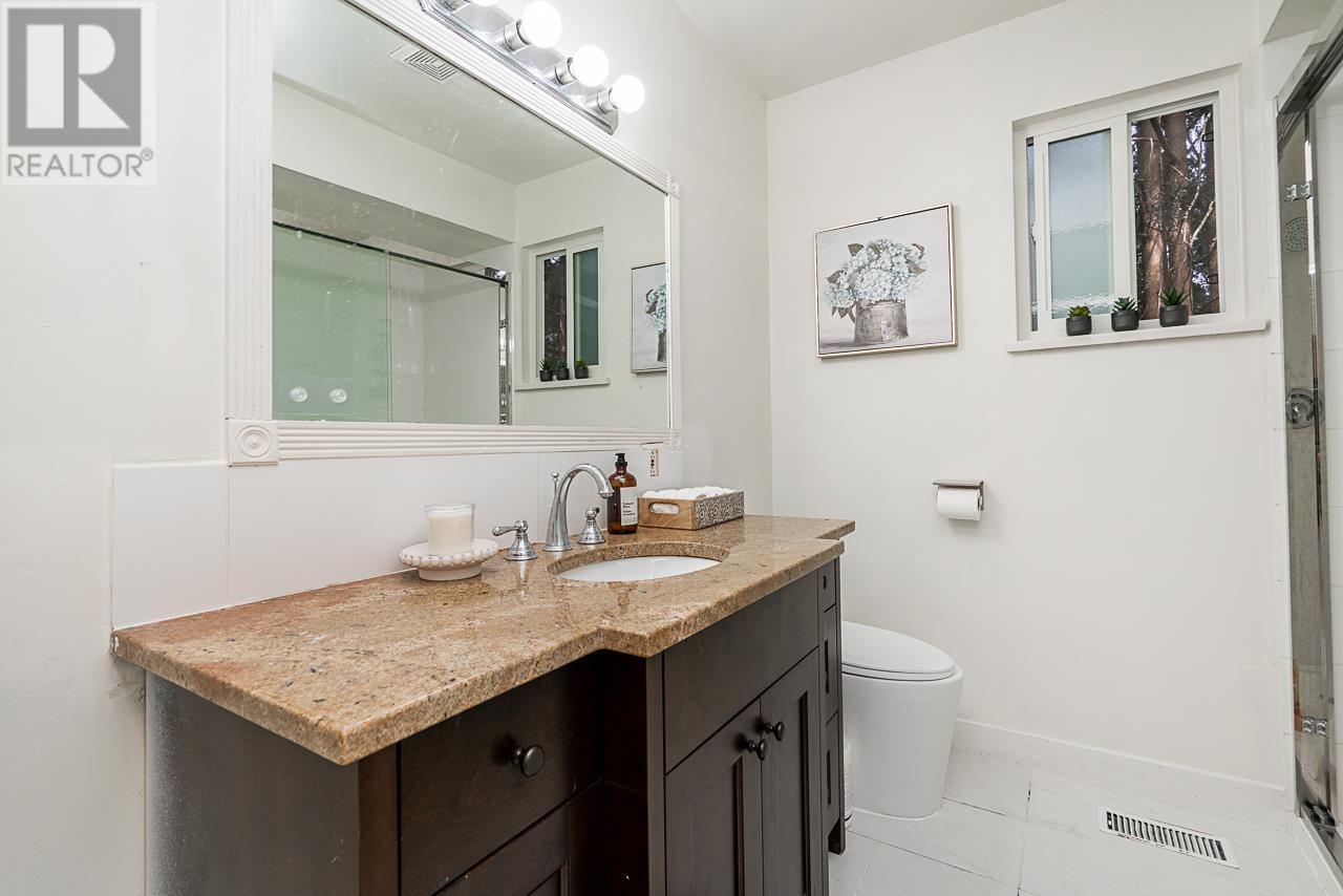 Photo 38 of 24084 102 Avenue, Maple Ridge BC