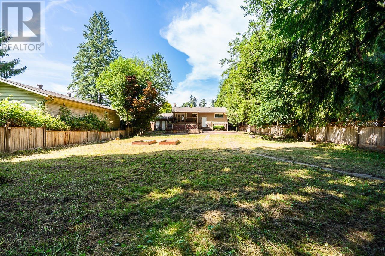 Photo 5 of 24084 102 Avenue, Maple Ridge BC