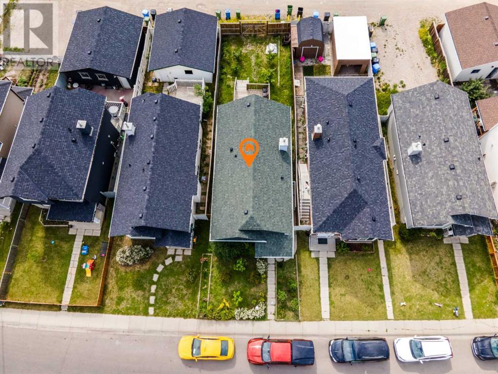 Single Family House Bi-level for Sale in  Saddlemont Way NE Saddle Ridge Calgary 