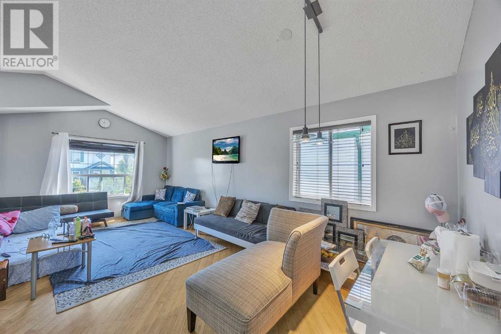 Single Family House Bi-level for Sale in  Saddlemont Way NE Saddle Ridge Calgary 
