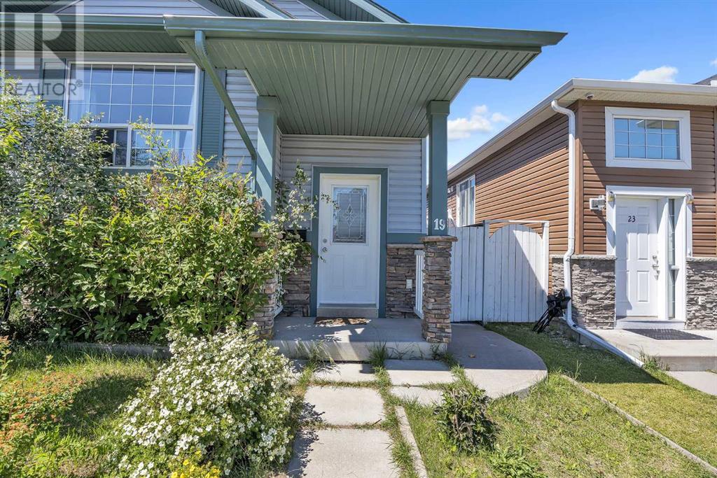 Single Family House Bi-level for Sale in  Saddlemont Way NE Saddle Ridge Calgary 
