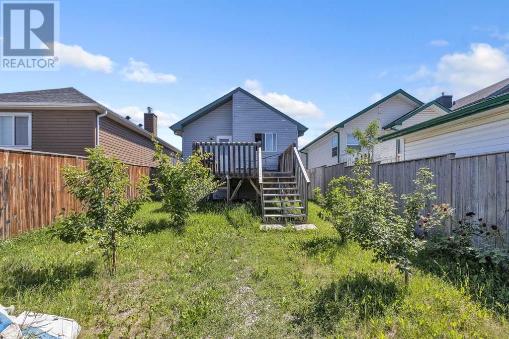 Single Family House Bi-level for Sale in  Saddlemont Way NE Saddle Ridge Calgary 