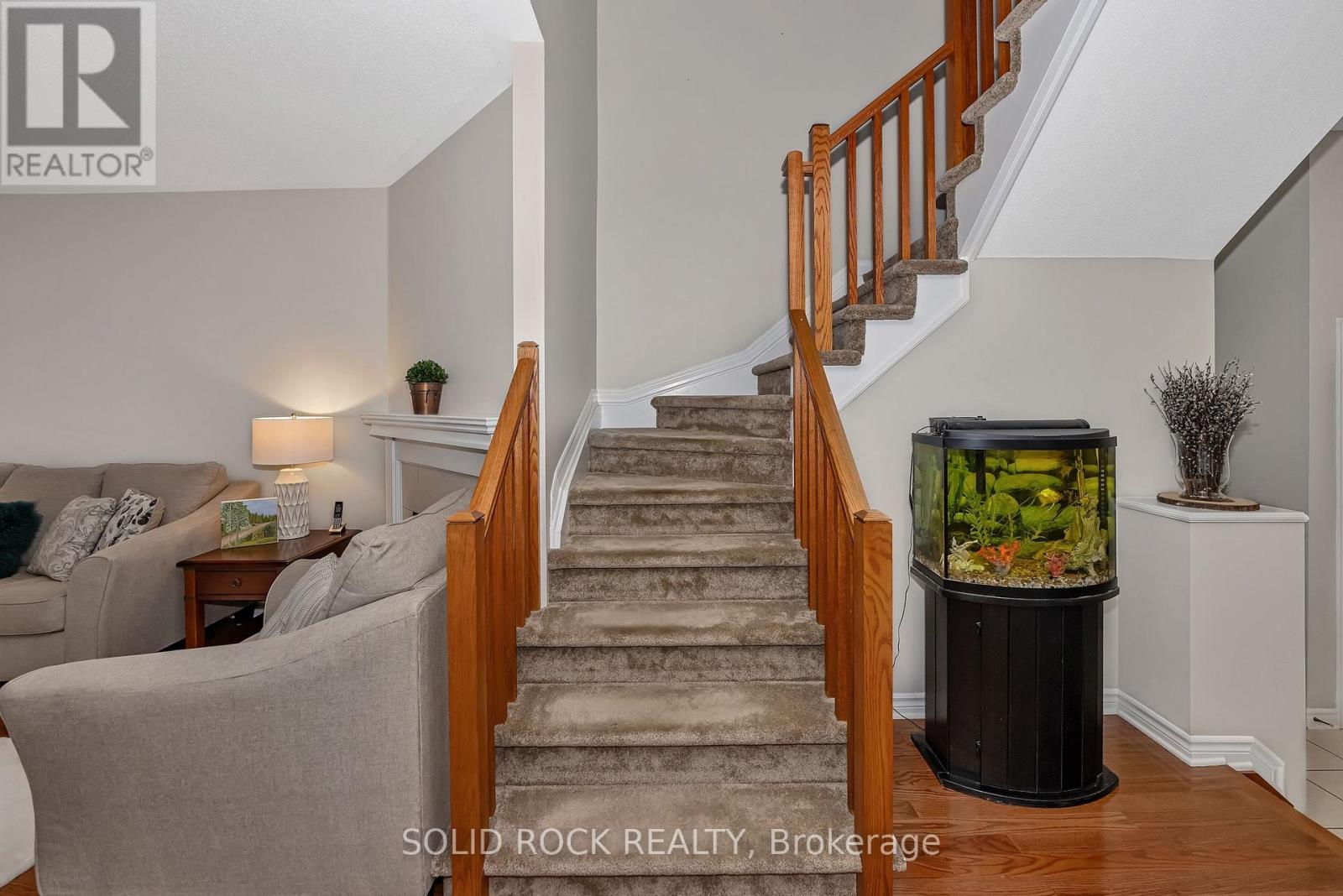 Photo 20 of 411 Cache Bay Crescent E, Ottawa ON