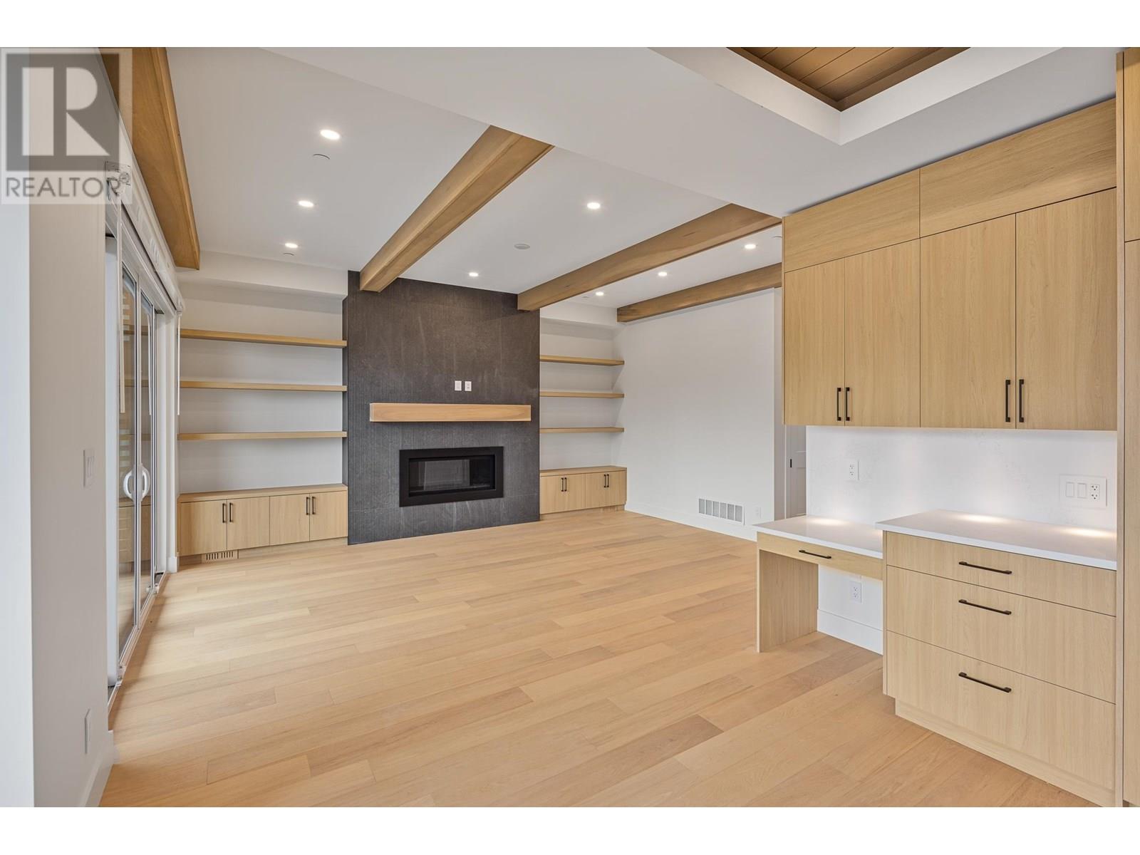 15 3385 MAMQUAM ROAD, Squamish