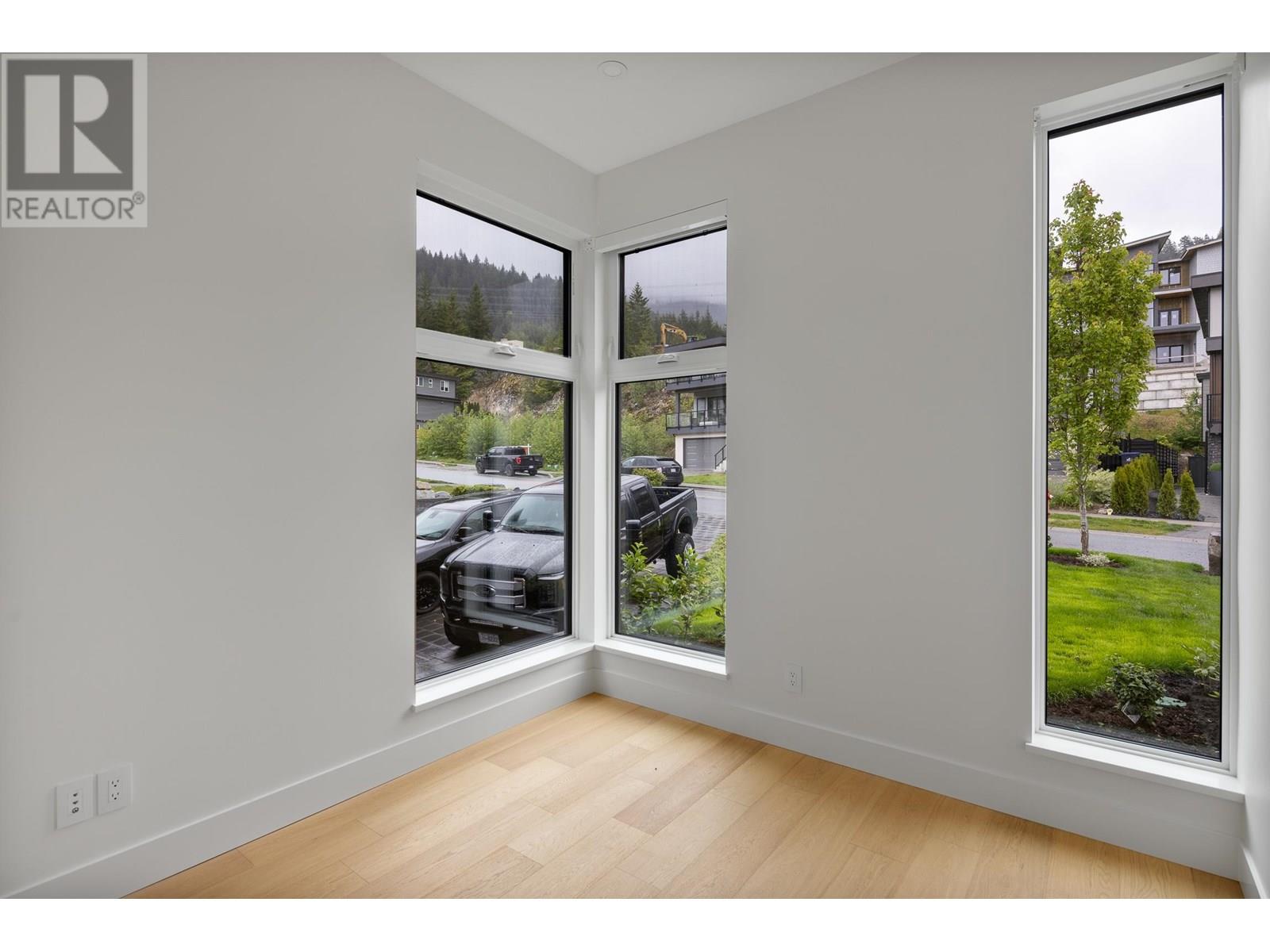 15 3385 MAMQUAM ROAD, Squamish