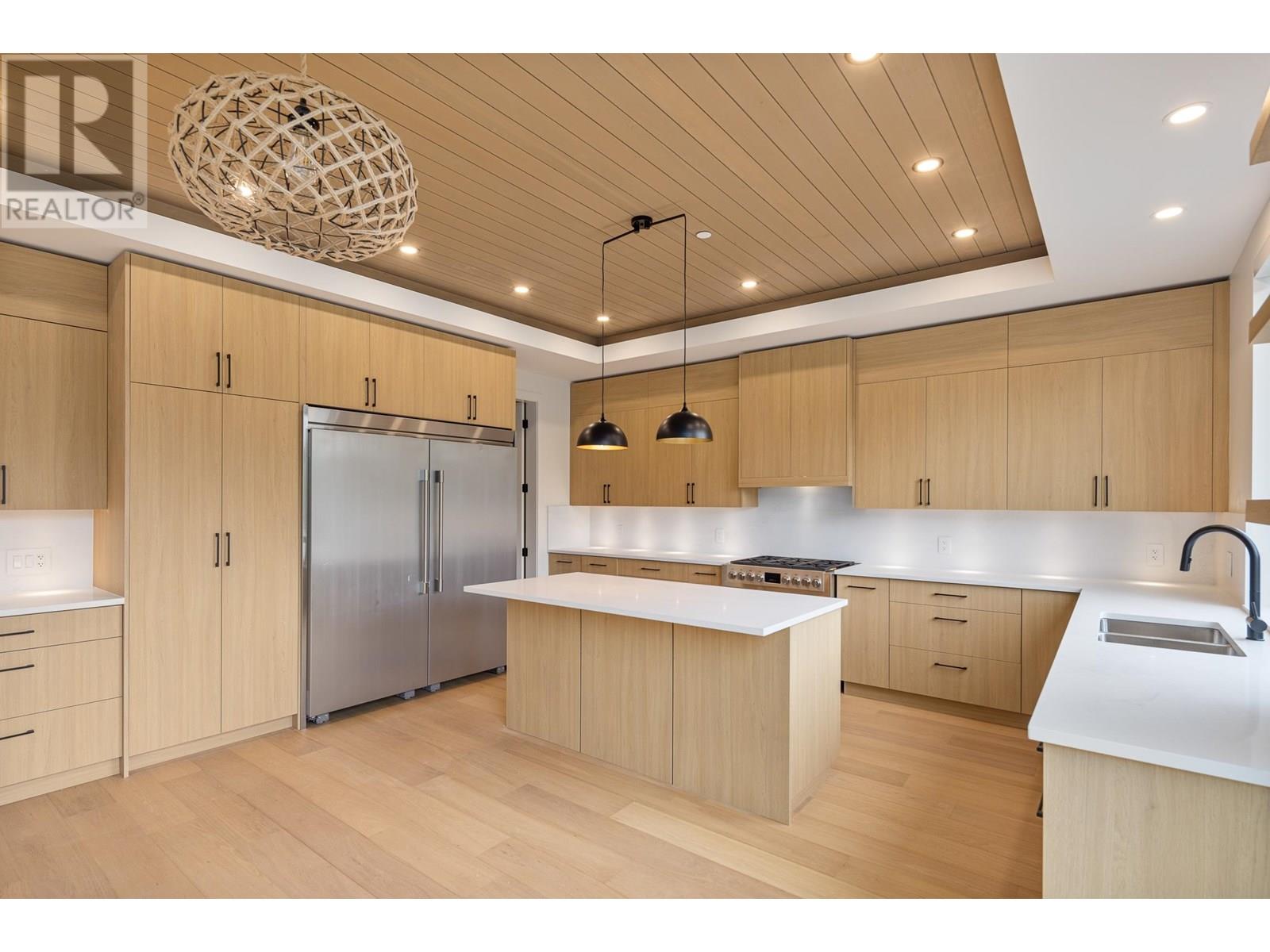15 3385 MAMQUAM ROAD, Squamish