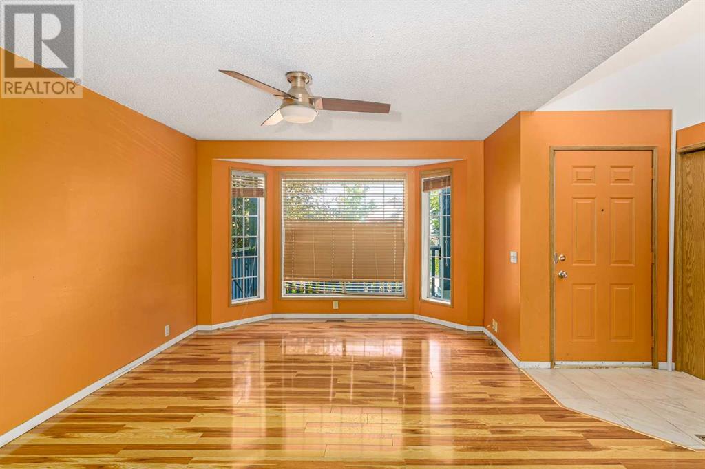 Single Family House for Sale in  Martinridge Grove NE Martindale Calgary 