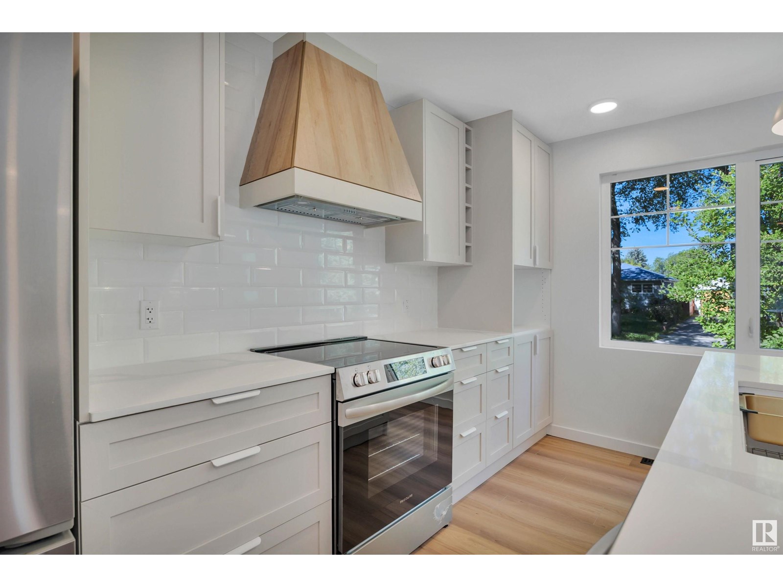 Photo 1 of 8619 80 St Nw, Edmonton AB