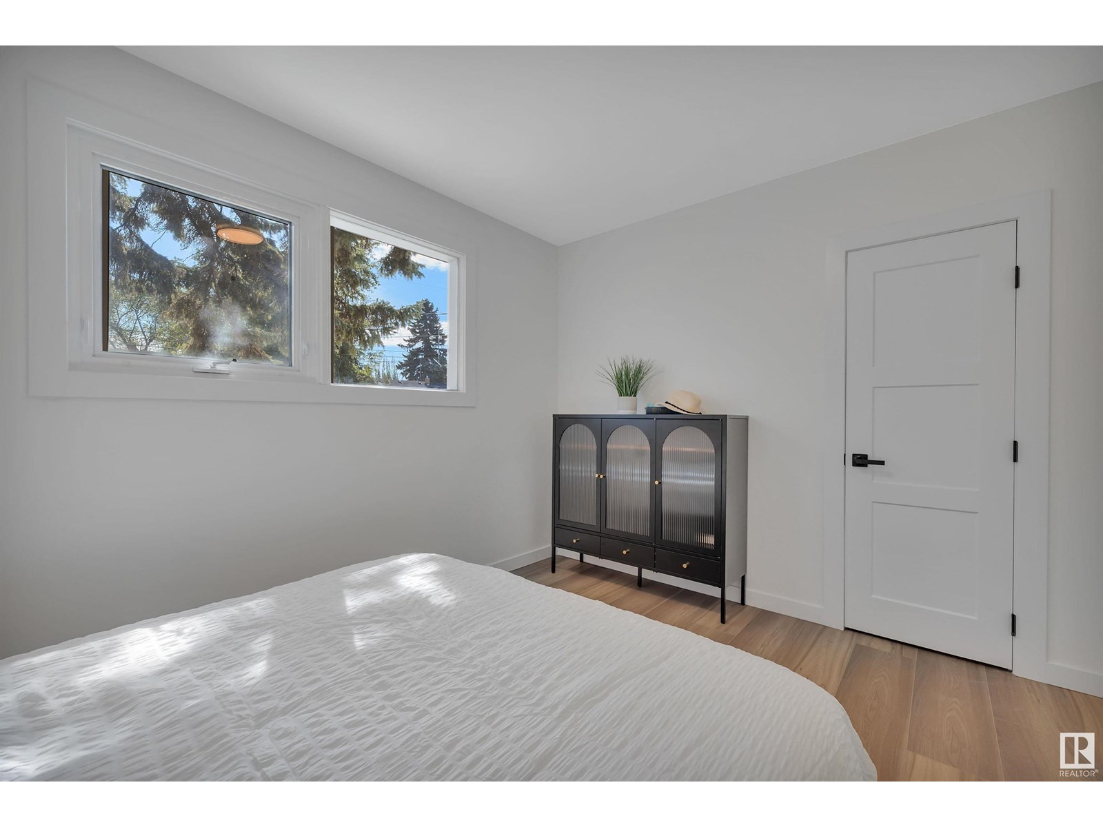 Photo 37 of 8619 80 St Nw, Edmonton AB