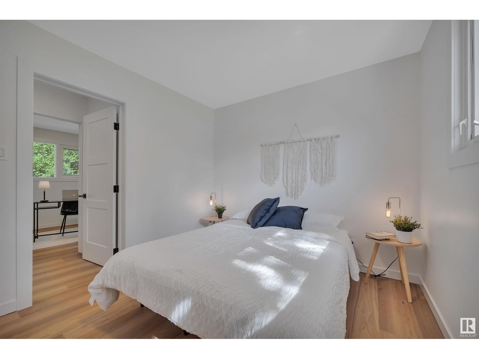 Photo 16 of 8619 80 St Nw, Edmonton AB