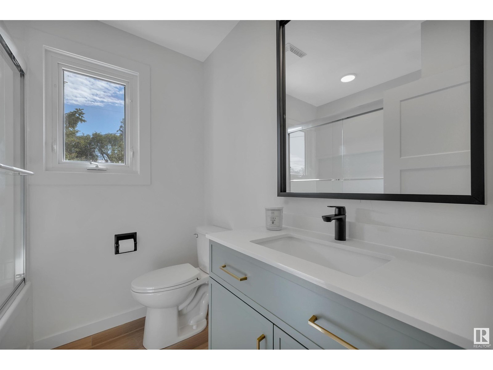 Photo 7 of 8619 80 St Nw, Edmonton AB