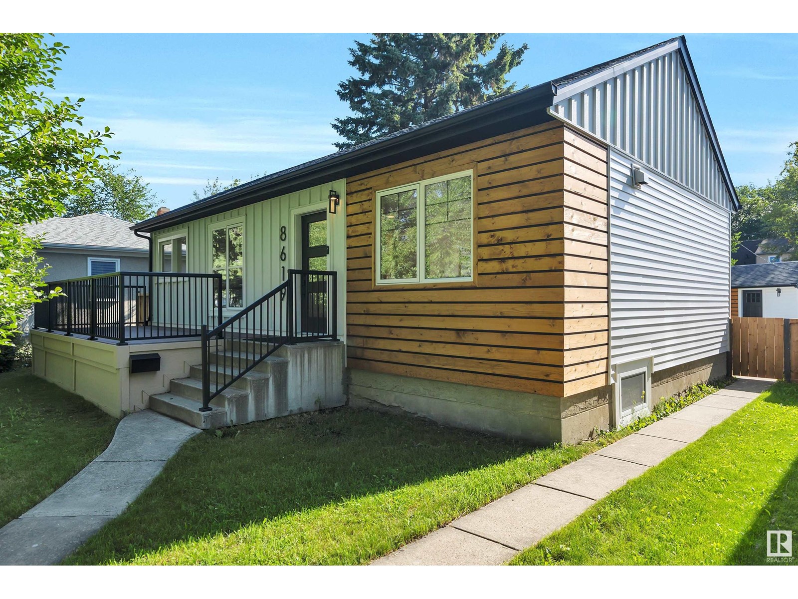 Photo 32 of 8619 80 St Nw, Edmonton AB