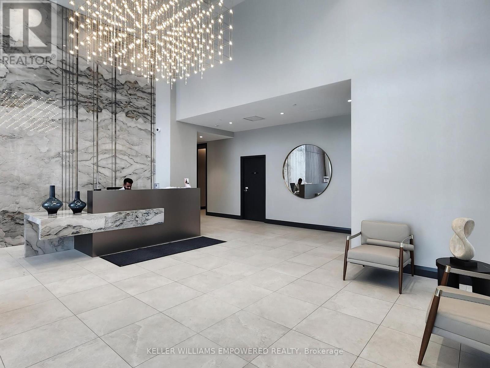 Photo 23 of 219 293 The Kingsway, Toronto ON