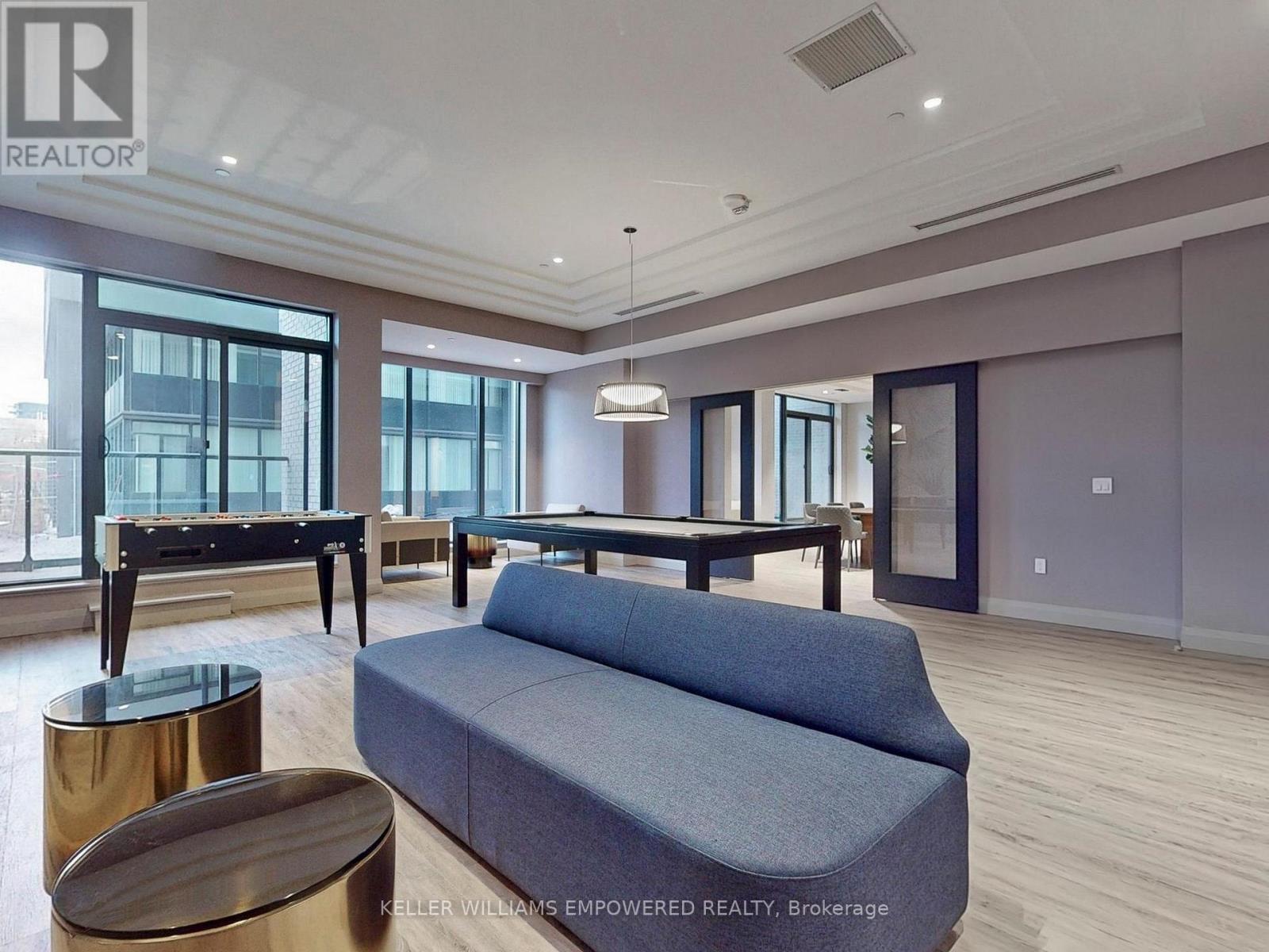 Photo 1 of 219 293 The Kingsway, Toronto ON