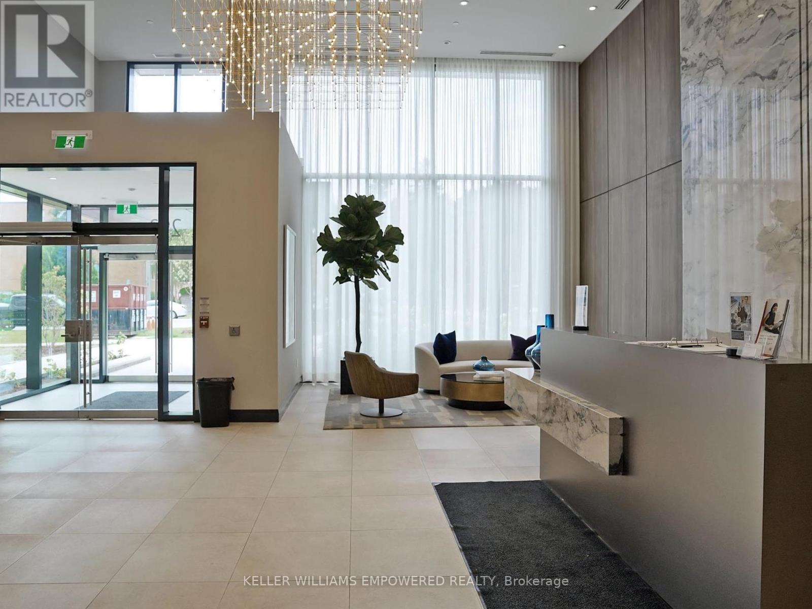Photo 31 of 219 293 The Kingsway, Toronto ON