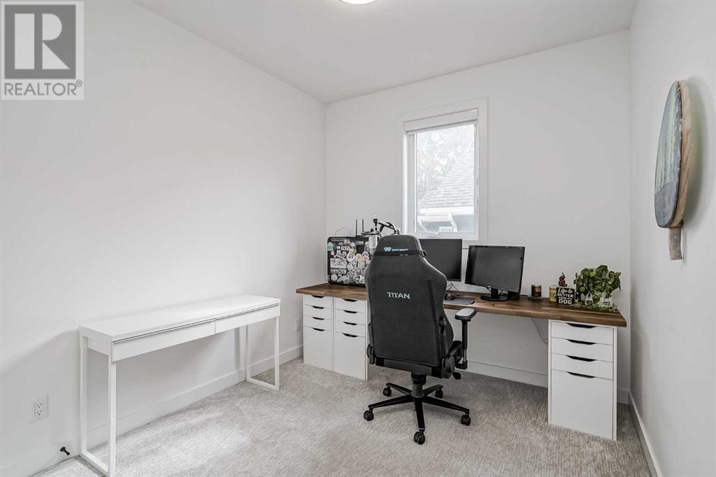 Single Family House for Sale in   Street NW Banff Trail Calgary 