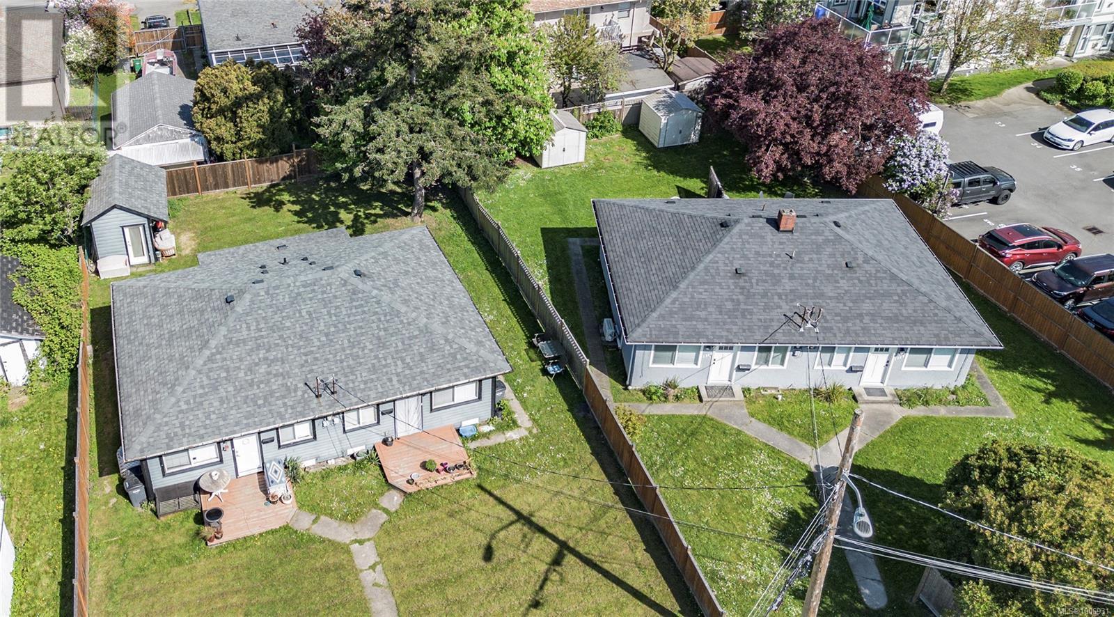Photo 11 of 270 276 Tolcross Ave, Saanich BC