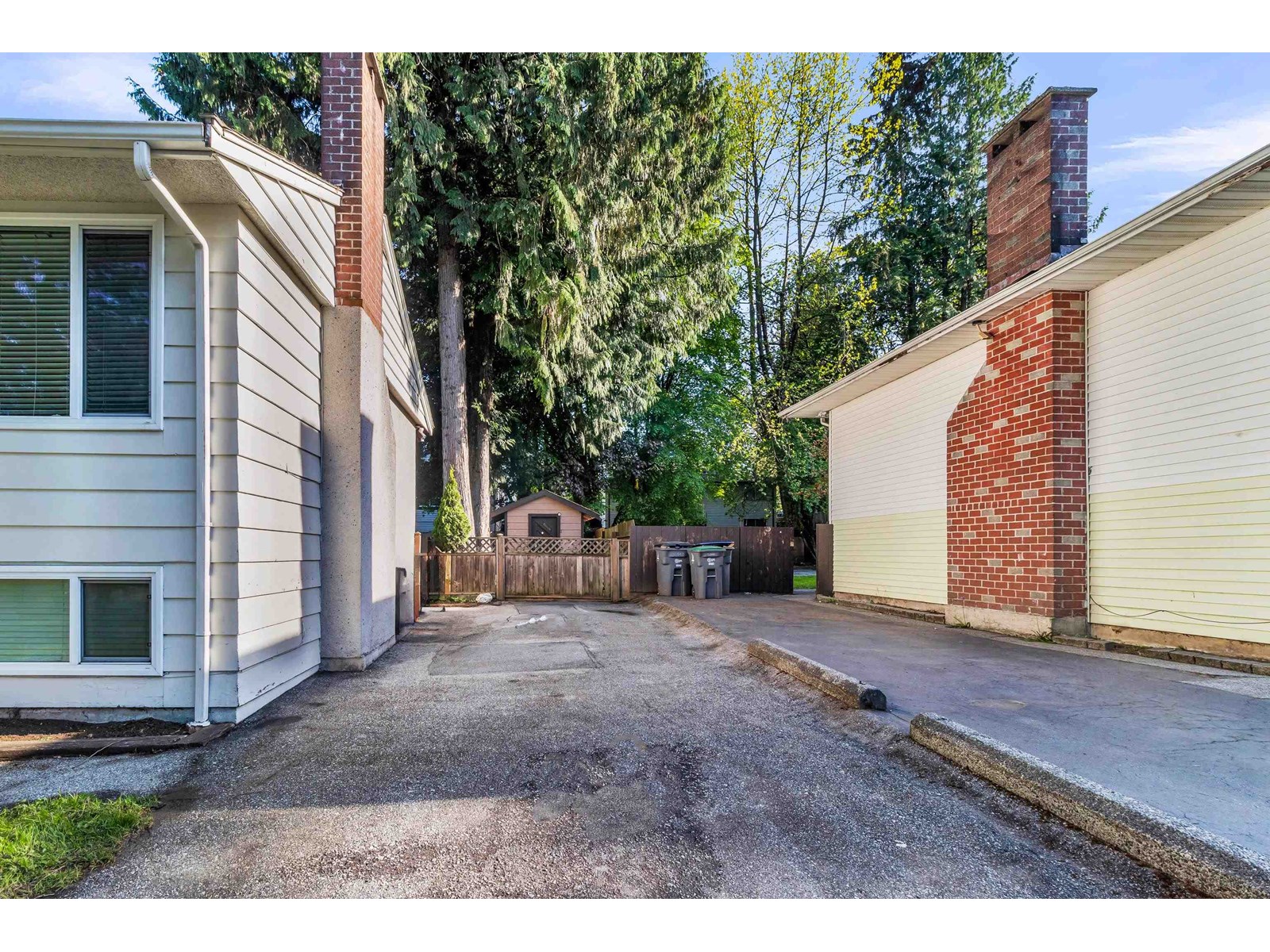 Photo 27 of 12552 99 Avenue, Surrey BC