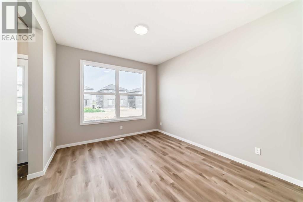 Single Family House for Sale in  Hotchkiss Drive SE Hotchkiss Calgary 