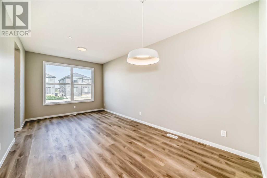 Single Family House for Sale in  Hotchkiss Drive SE Hotchkiss Calgary 
