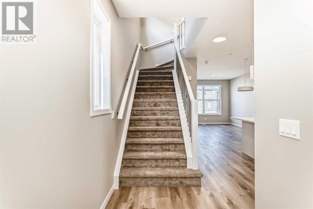 Single Family House for Sale in  Hotchkiss Drive SE Hotchkiss Calgary 