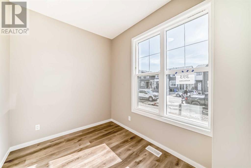 Single Family House for Sale in  Hotchkiss Drive SE Hotchkiss Calgary 