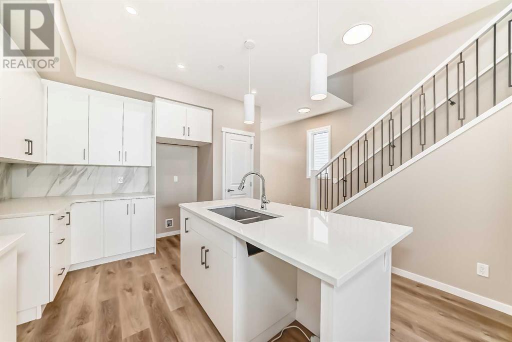 Single Family House for Sale in  Hotchkiss Drive SE Hotchkiss Calgary 