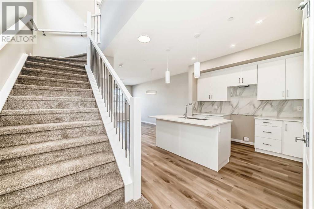 Single Family House for Sale in  Hotchkiss Drive SE Hotchkiss Calgary 