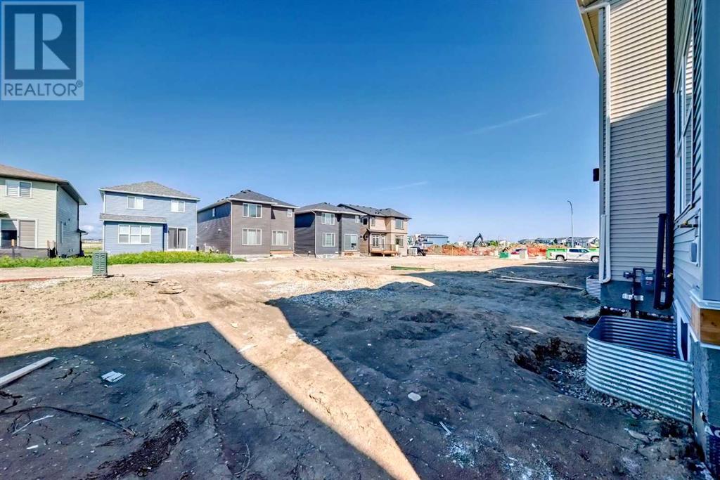 Single Family House for Sale in  Hotchkiss Drive SE Hotchkiss Calgary 