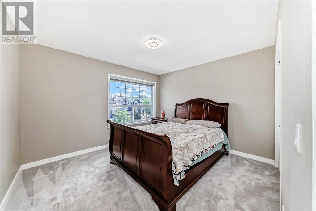 Single Family House for Sale in  Edgeridge Circle NW Edgemont Calgary 