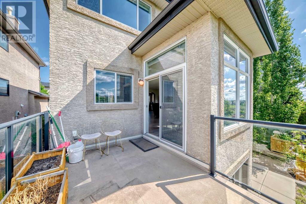 Single Family House for Sale in  Edgeridge Circle NW Edgemont Calgary 