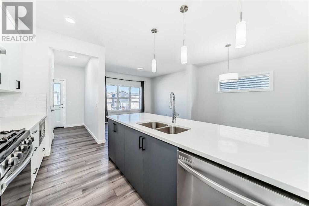 Single Family House for Sale in  Lucas Boulevard NW Livingston Calgary 