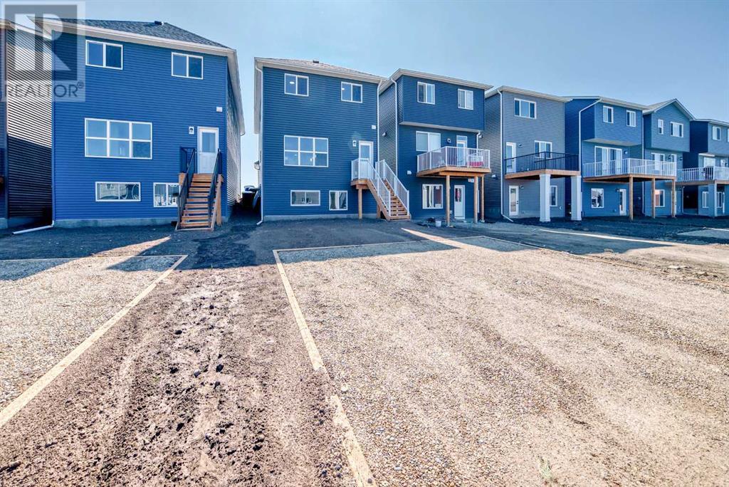 Single Family House for Sale in  Lucas Boulevard NW Livingston Calgary 