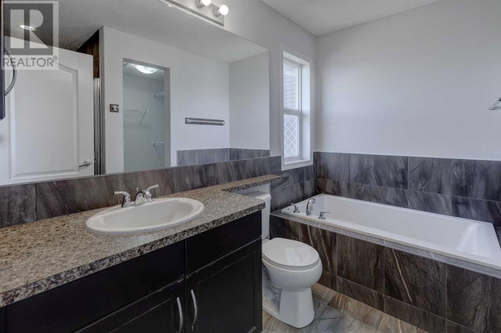 Single Family House for Sale in  Evansborough Crescent NW Evanston Calgary 