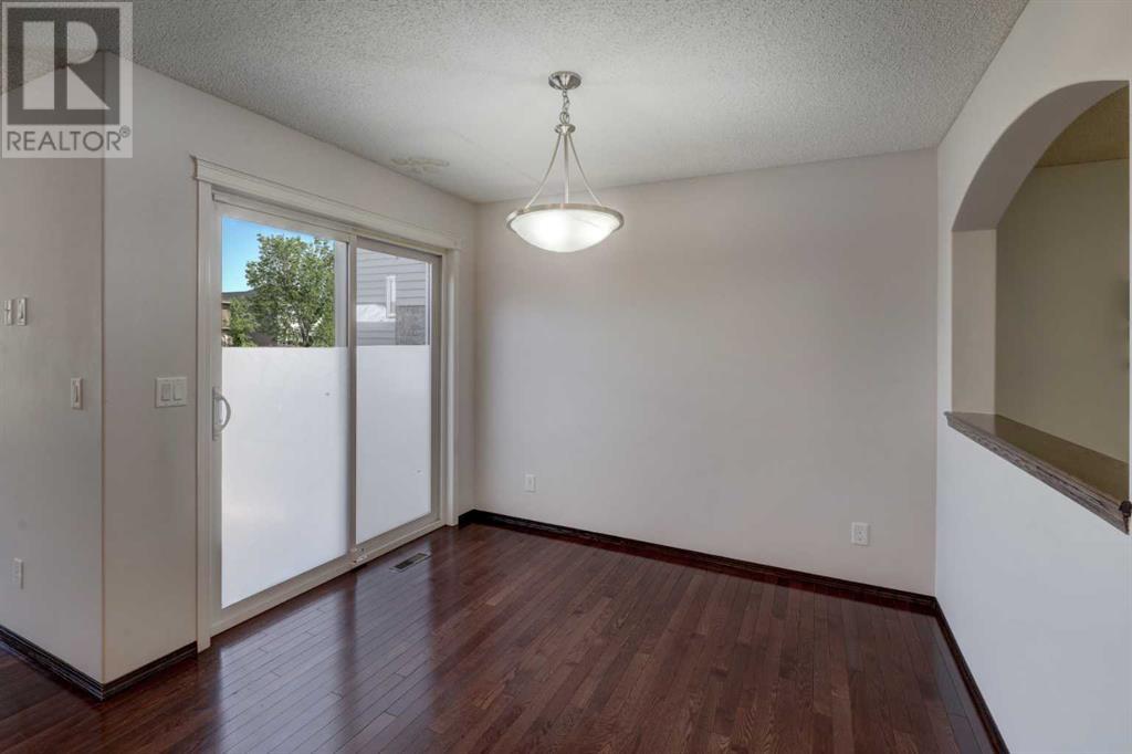 Single Family House for Sale in  Evansborough Crescent NW Evanston Calgary 