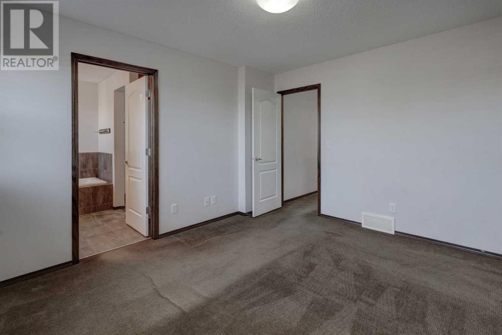 Single Family House for Sale in  Evansborough Crescent NW Evanston Calgary 